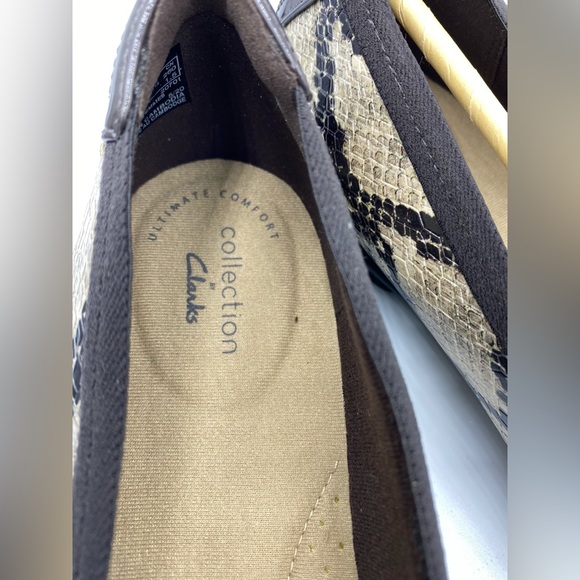 Clarks Sara Orchid Ballet Flats Slip On Faux Leather Snake Print - Picture 5 of 9